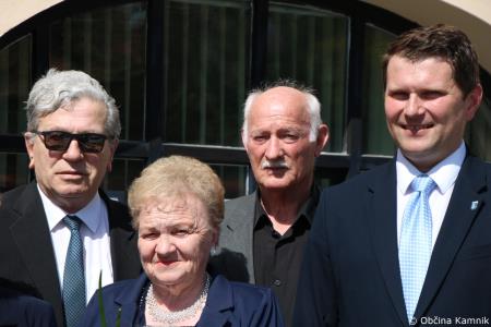 Slavnostna podelitev priznanj in cvetja diamantnim in zlatim parom (42)